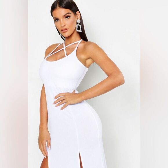 New with Tags Boohoo Red Strappy Plunge Maxi Dress - Picture 5 of 7